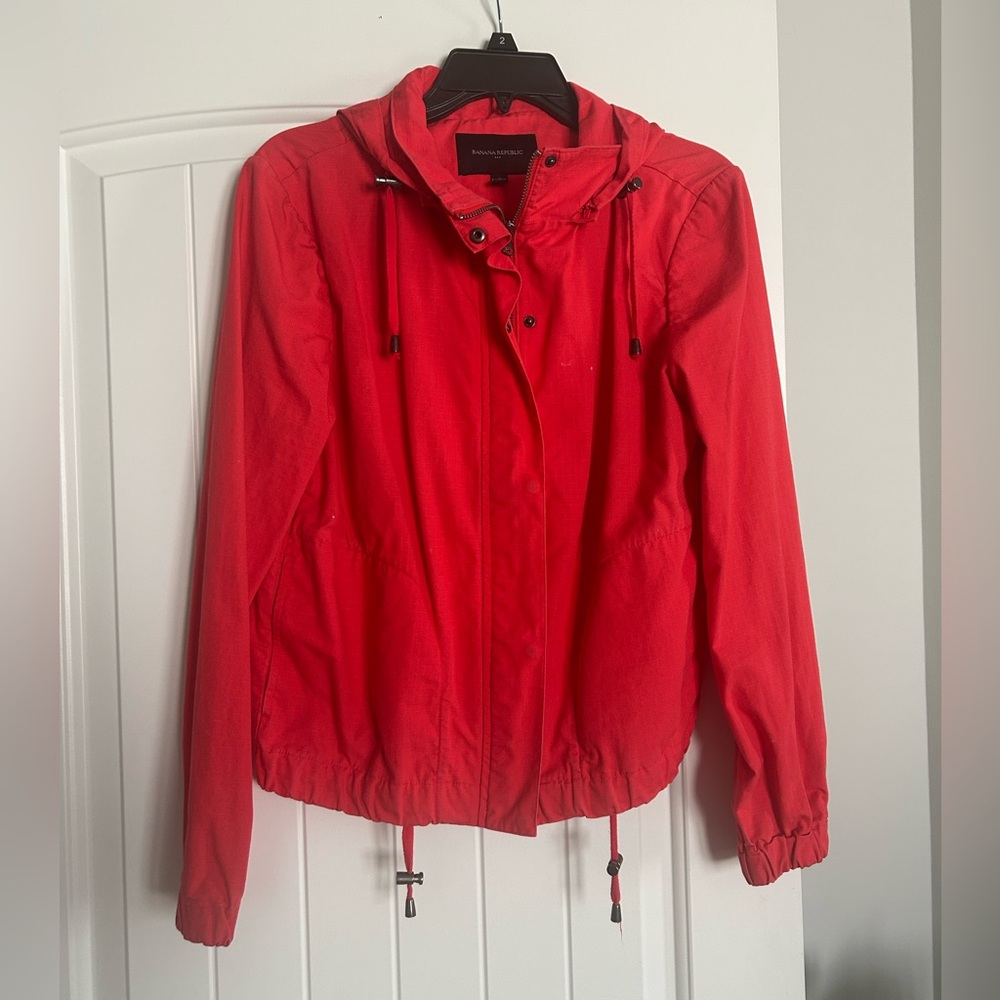 Women’s Banana Republic Red Zip Up Hooded Jacket - Size M